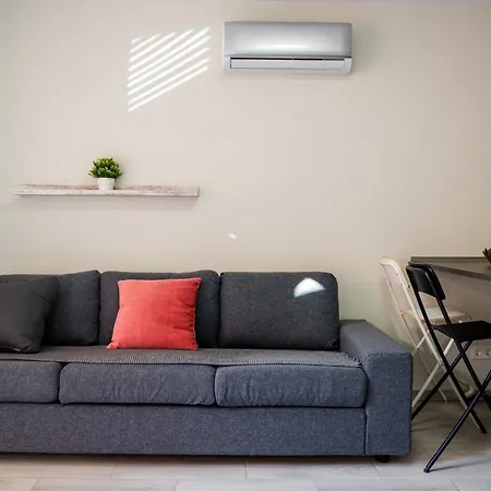 Апартаменты In The Orlando Complex Адехе