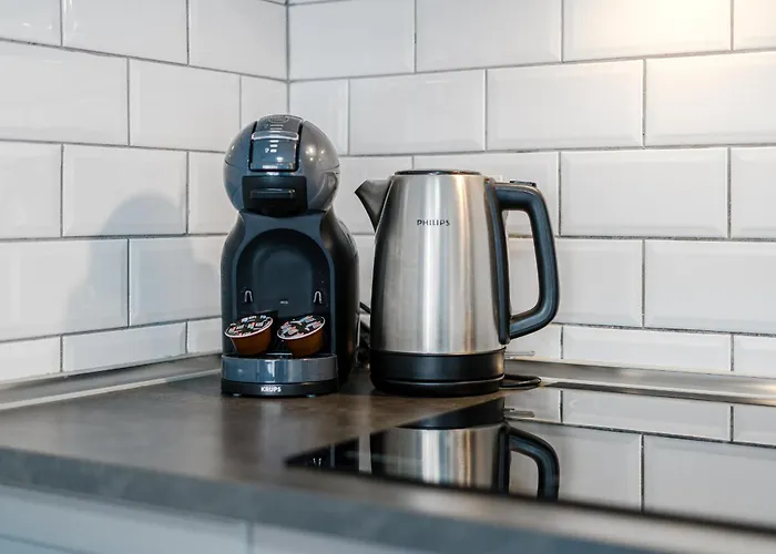 In The Orlando Complex * Адехе